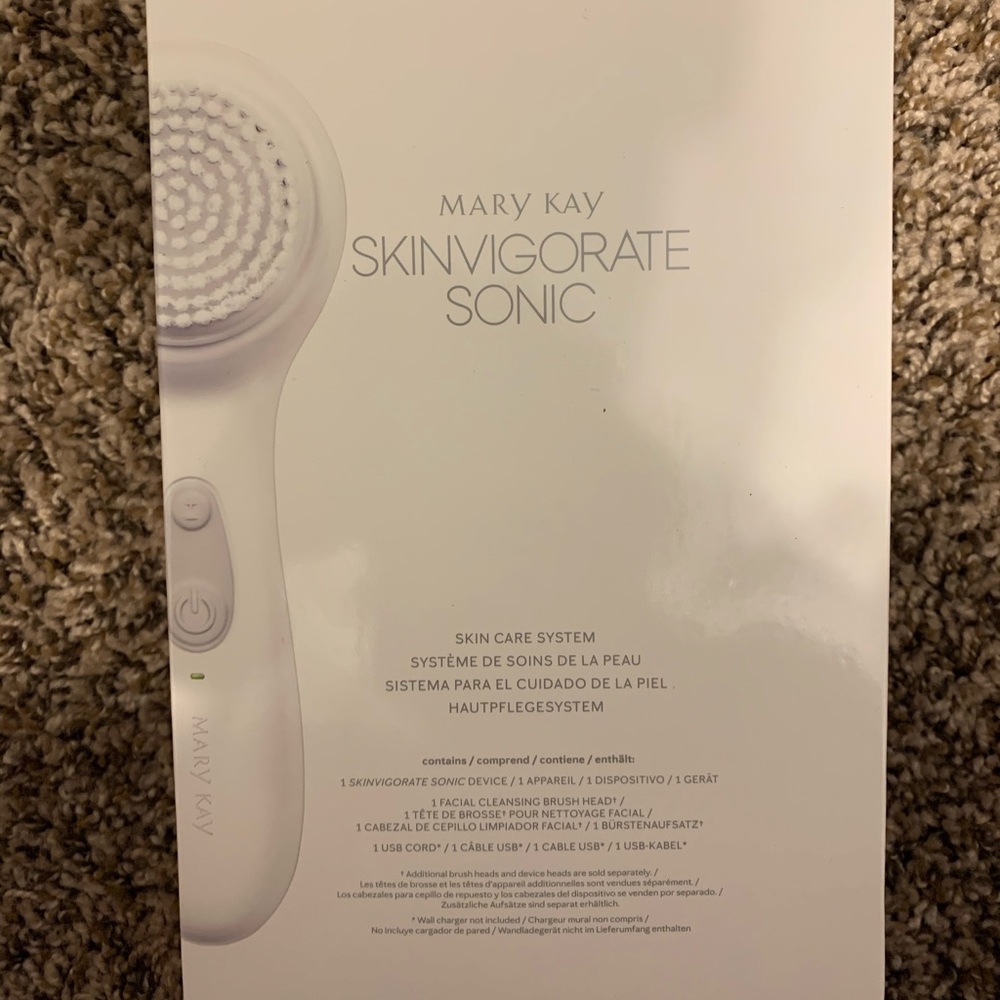 Mary Kay “Skinvigorate Sonic” Skincare System!!